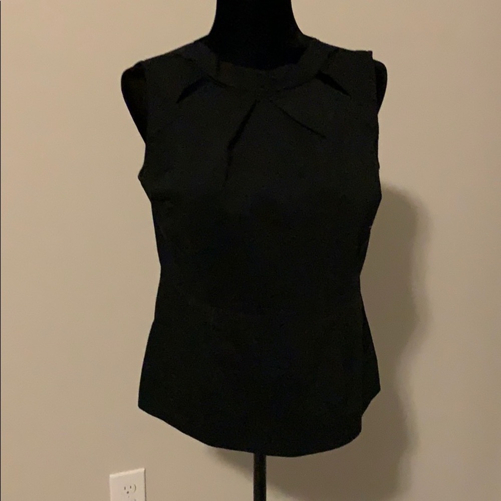 Worthington Cutout Black Top